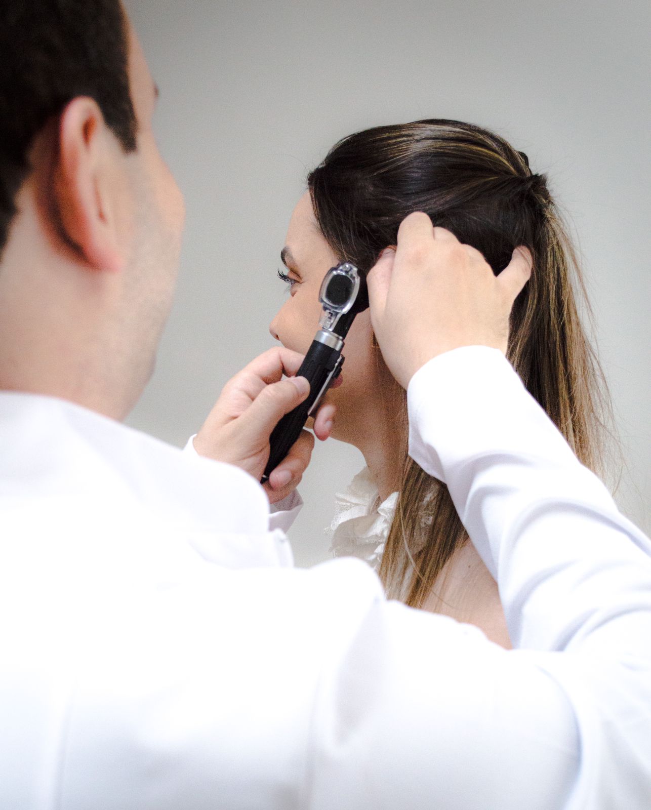 otorrino-sao-paulo-sp-atendimento-consulta-medico-medico-rino-rinoplastia-ouvido-nariz-garganta-olfato-paladar-covid-desvio-septo